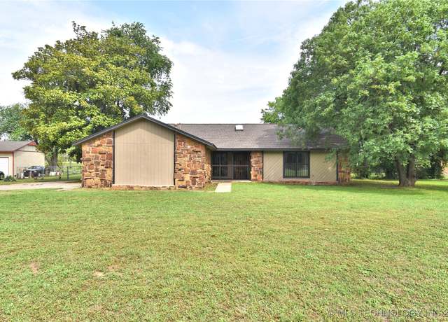 Property at 134 Spunky Creek Dr, Catoosa, OK 74015, 3 beds, 2 baths
