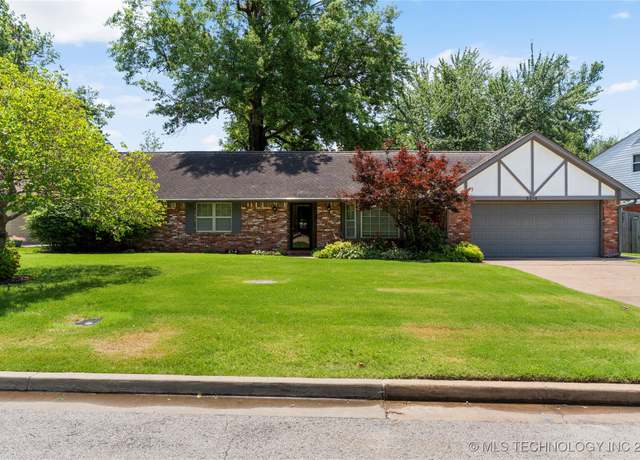 Property at 6016 E 52nd Pl, Tulsa, OK 74135, 3 beds, 2.5 baths