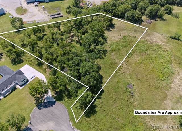 Property at 9040 E Tolbert Dr, Claremore, OK 74019