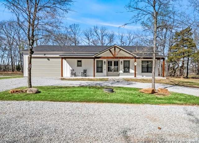 Property at 450251 E 340 Rd, Afton, OK 74331, 3 beds, 2.5 baths