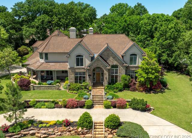 Property at 2201 Deerfield Pl, Bartlesville, OK 74006, 5 beds, 4 baths