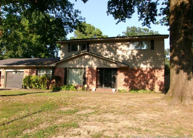 Property at 2808 Suroya St, Muskogee, OK 74403, 4 beds, 2.5 baths
