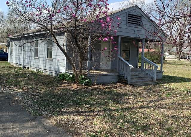 Property at 709 S Cedar St, Sallisaw, OK 74955, 2 beds, 1 bath