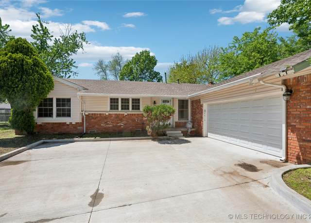 Property at 4416 E 58th Pl, Tulsa, OK 74135, 3 beds, 2 baths