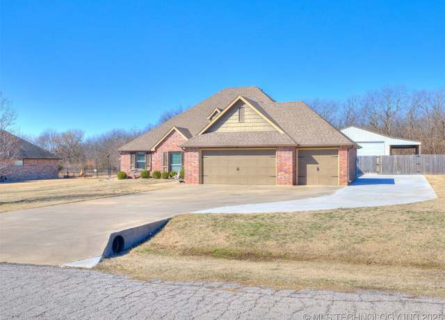 Property at 15446 Will Ln, Skiatook, OK 74070, 4 beds, 2 baths