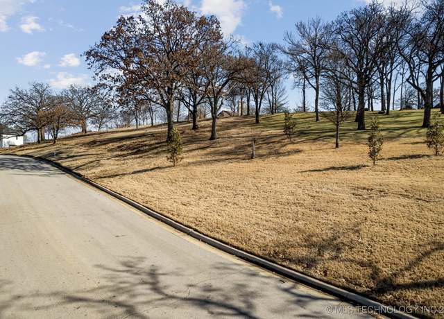 Property at 8633 S Norwood Ave, Tulsa, OK 74137