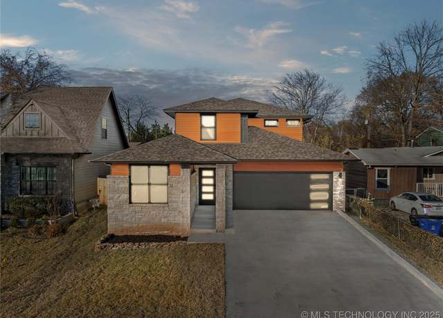 Property at 514 W Dallas St, Broken Arrow, OK 74012, 4 beds, 3 baths