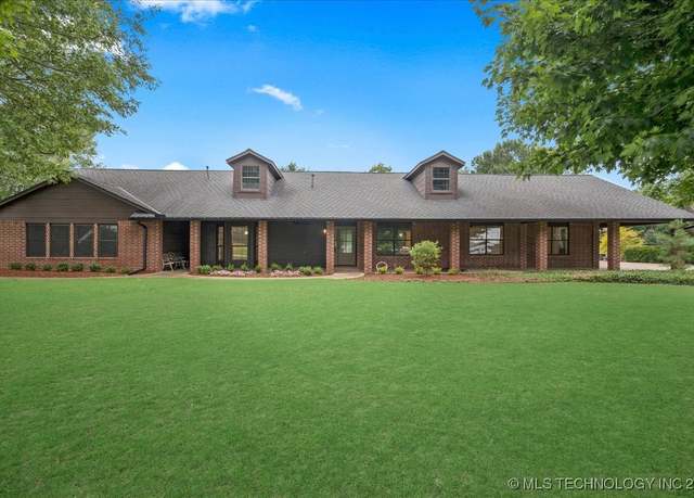 Property at 19251 E 94th St S, Broken Arrow, OK 74012, 4 beds, 3 baths