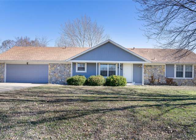 Property at 8914 E Maple Dr, Claremore, OK 74019, 3 beds, 2 baths