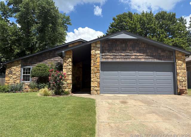 Property at 9237 S 91st EastAvenue, Tulsa, OK 74133, 3 beds, 2 baths