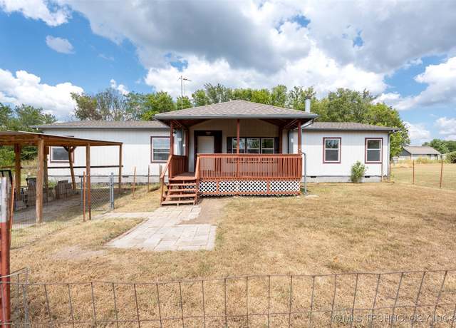 Property at 28241 S 630 Rd, Grove, OK 74344, 4 beds, 2.5 baths