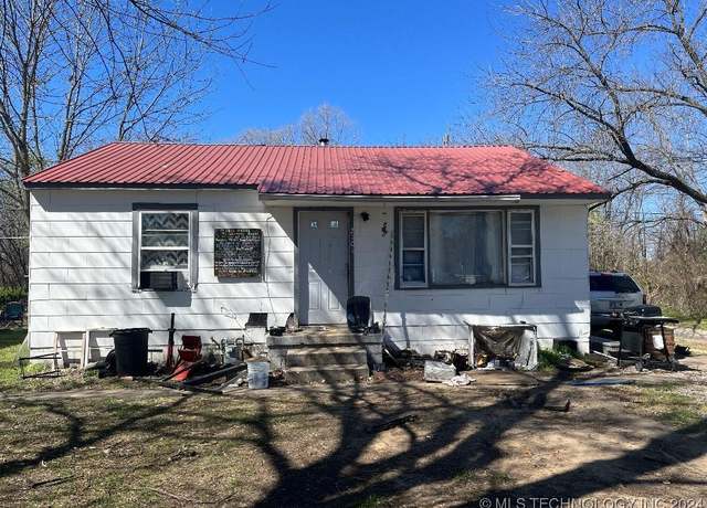 Property at 2101 S Johnstone, Bartlesville, OK 74003, 2 beds, 1 bath
