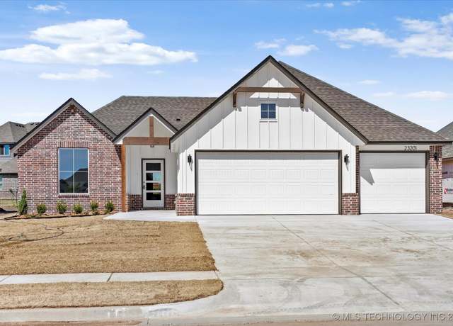 Property at 23201 E 106th St S, Broken Arrow, OK 74011, 3 beds, 2 baths