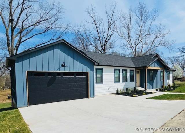 Property at 1 Port Duncan Blvd, Monkey Island, OK 74344, 4 beds, 2 baths