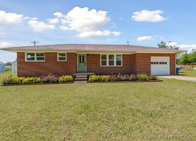 Property at 425 Mulberry Ave, Afton, OK 74331, 3 beds, 1 bath