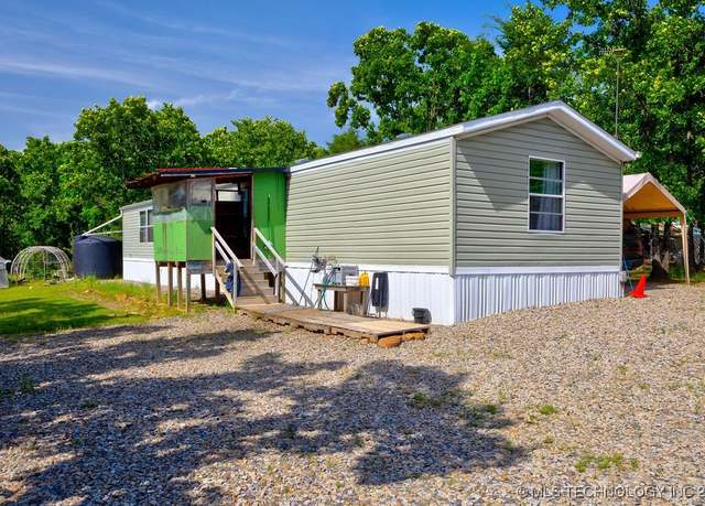 Property at 468648 E 970 Rd, Sallisaw, OK 74955, 3 beds, 2 baths
