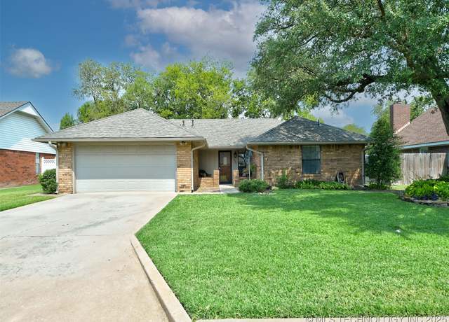 Property at 1909 7th Ave NW, Ardmore, OK 73401, 3 beds, 2 baths