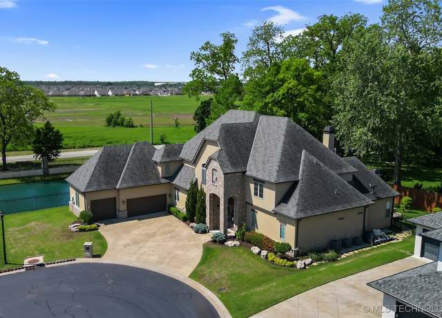 Property at 12014 S Kingston Pl, Tulsa, OK 74137, 5 beds, 4.5 baths