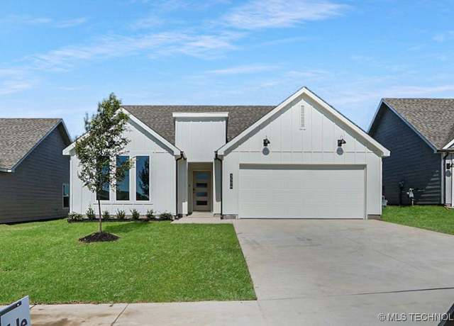 Property at 3506 N 37th Pl, Broken Arrow, OK 74014, 4 beds, 2 baths