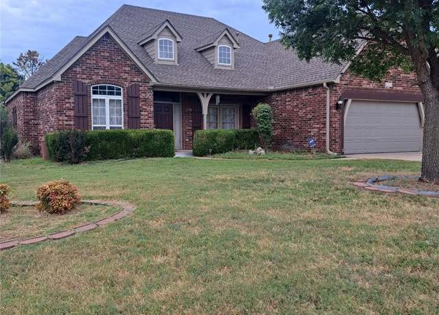 Property at 4200 N Oak Ave, Broken Arrow, OK 74012, 4 beds, 3 baths