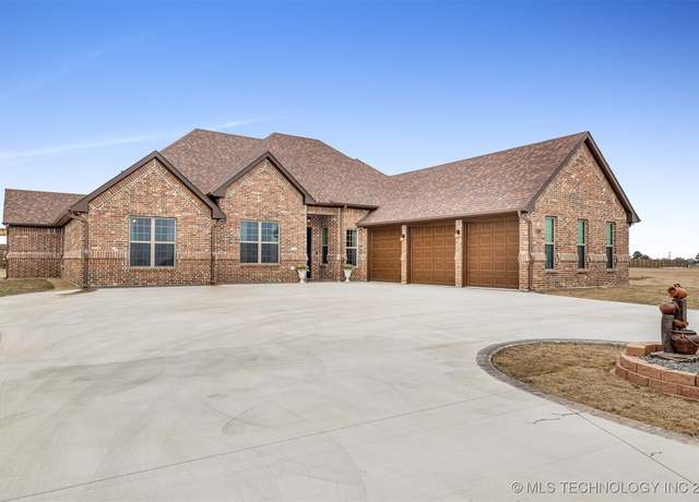 Property at 199 River Bnd, Calera, OK 74730, 4 beds, 3 baths