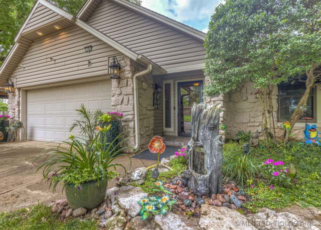 Property at 11601 S 101st EastAvenue, Bixby, OK 74008, 4 beds, 2 baths