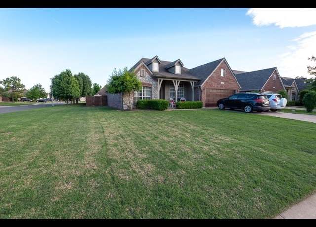 Property at 19932 E 44th Pl S, Broken Arrow, OK 74014, 3 beds, 2 baths