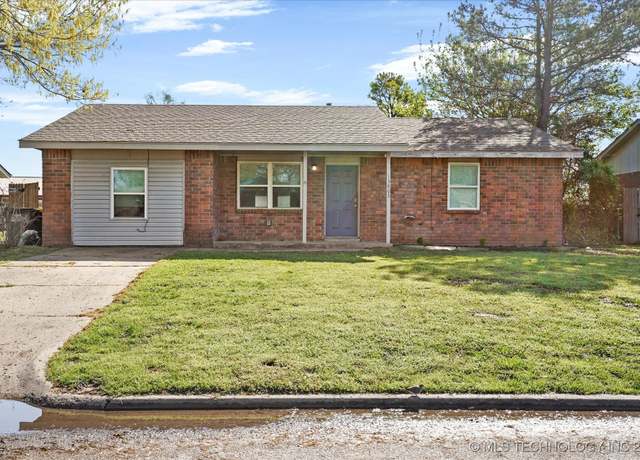 Property at 13803 S Hickory St, Glenpool, OK 74033, 4 beds, 1 bath