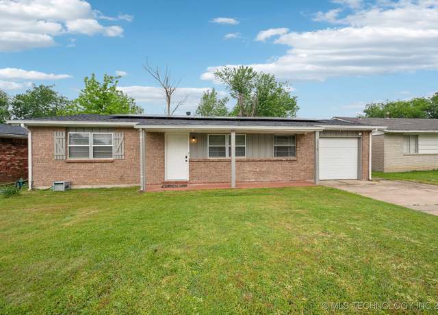 Property at 1712 S 125th EastAvenue, Tulsa, OK 74128, 3 beds, 2 baths