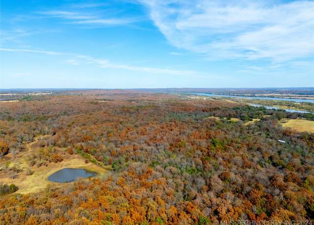 Property at 6215 E Davis Field Rd, Muskogee, OK 74403