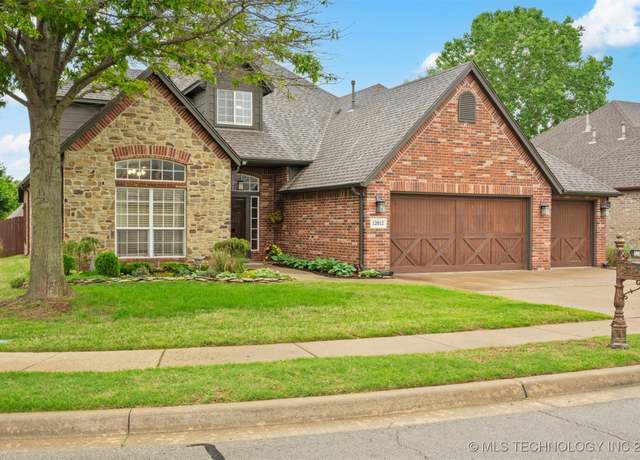 Property at 12012 S Sycamore St, Jenks, OK 74037, 4 beds, 3 baths