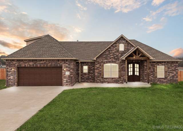 Property at 2734 W 519, Pryor, OK 74361, 4 beds, 2 baths