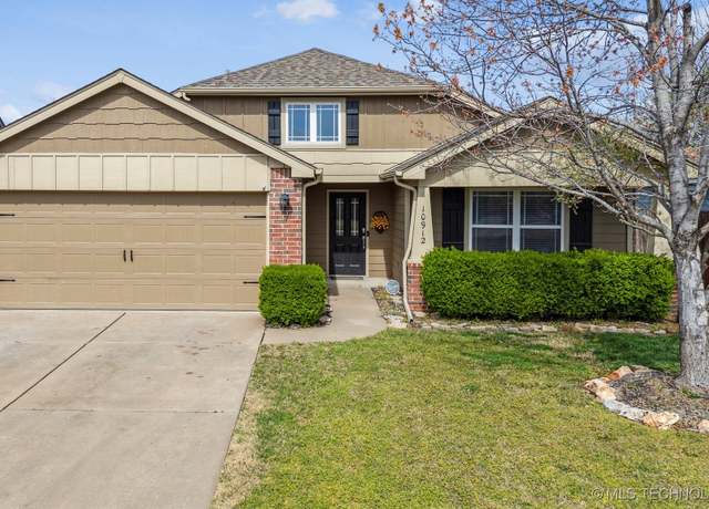 Property at 10912 N 149th EastAvenue, Owasso, OK 74055, 3 beds, 2 baths