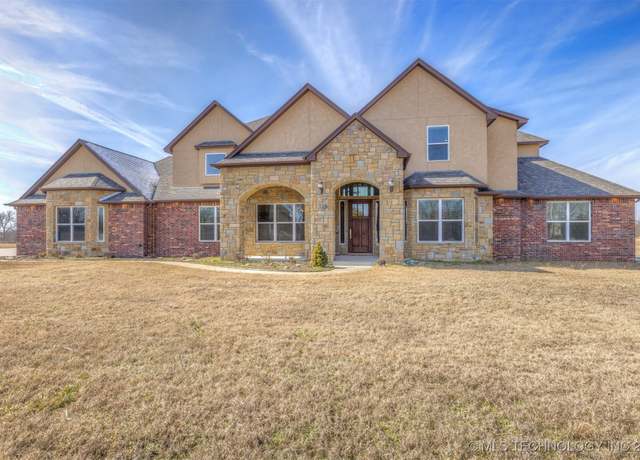 Property at 24138 S 4100 Rd, Claremore, OK 74019, 6 beds, 4.5 baths