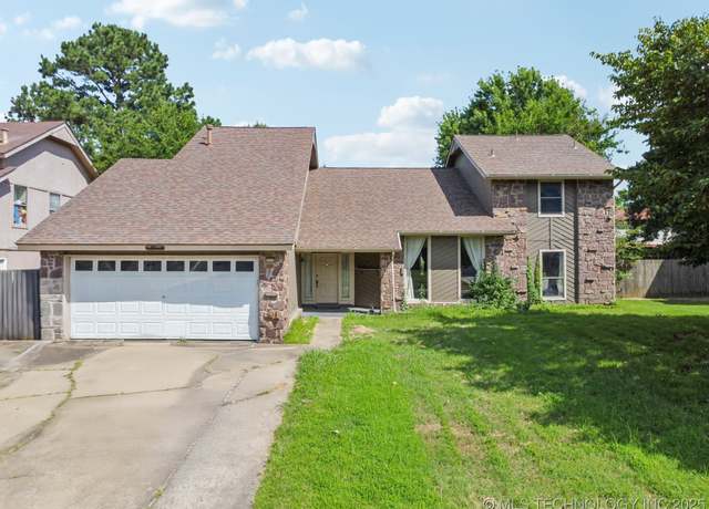 Property at 1813 N 15th St, Broken Arrow, OK 74012, 4 beds, 2 baths