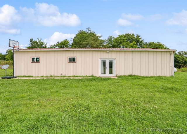 Property at 19471 E 335 Rd, Chelsea, OK 74016, 2 beds, 2 baths
