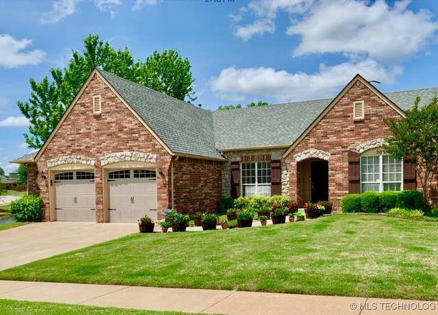 Property at 203 E 125th Pl S, Jenks, OK 74037, 3 beds, 2 baths