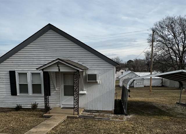 Property at 236 N Wilson St, Fairfax, OK 74637, 2 beds, 1 bath