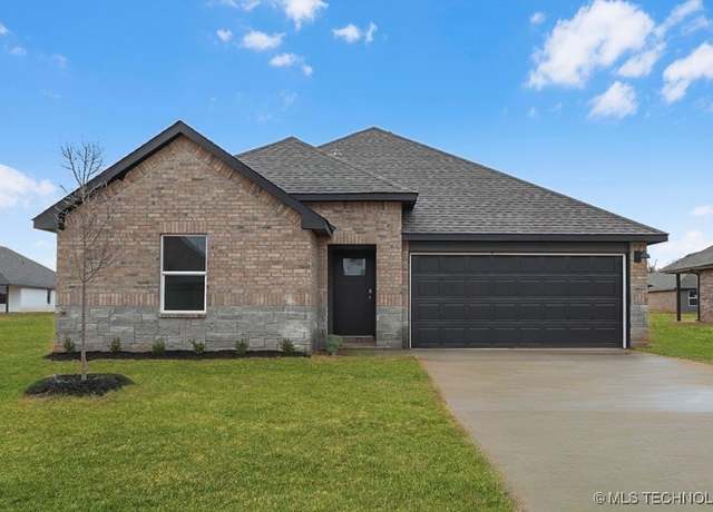 Property at 7404 E 155th St S, Bixby, OK 74008, 4 beds, 2 baths