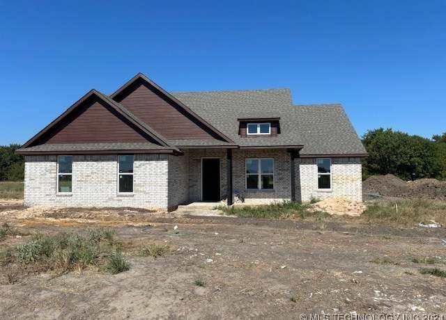 Property at 200 Sunset Way, Mead, OK 73449, 3 beds, 2 baths