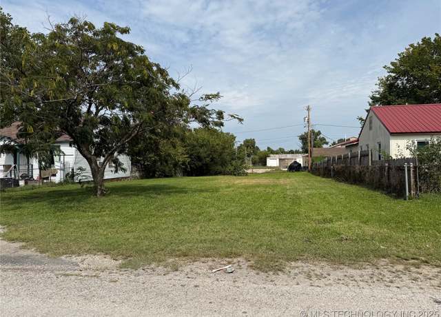 Property at 1708 W 2nd, Bartlesville, OK 74003