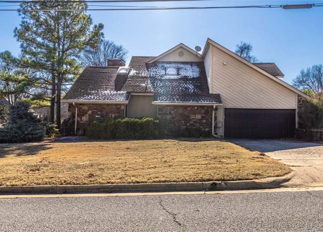 Property at 4510 S Birmingham Pl, Tulsa, OK 74105, 4 beds, 4.5 baths