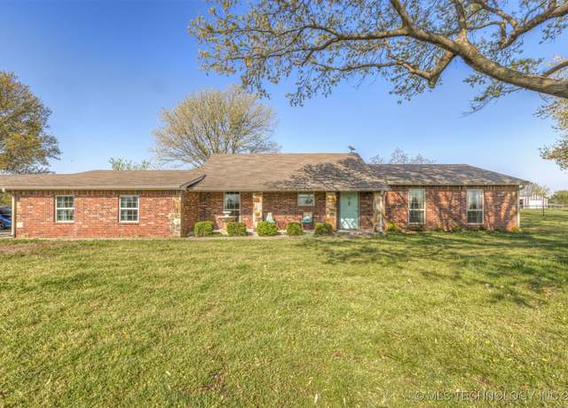 Property at 12354 S 305th EastAvenue, Coweta, OK 74429, 4 beds, 2 baths
