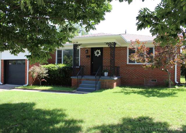 Property at 2139 S Vandalia Ave, Tulsa, OK 74114, 3 beds, 2 baths