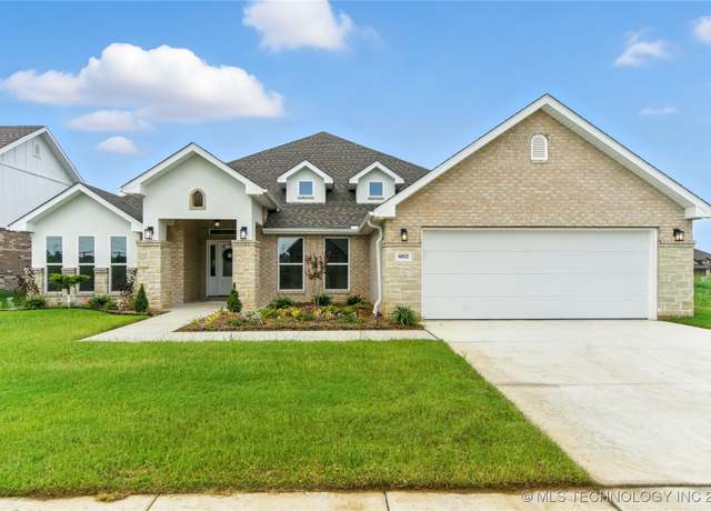 Property at 6012 N 28th St, Broken Arrow, OK 74014, 5 beds, 3 baths