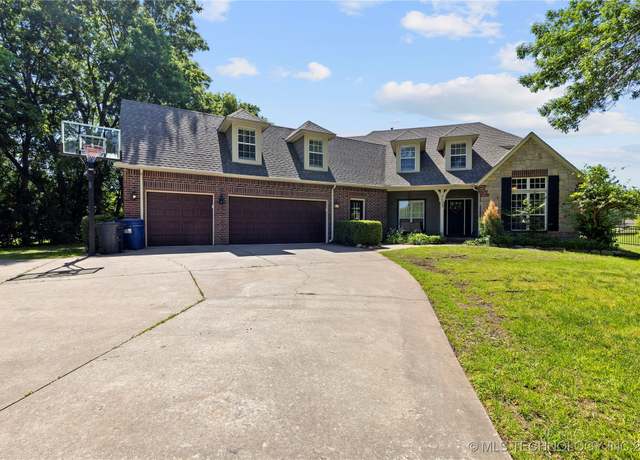 Property at 7313 N 199th East EastAvenue, Owasso, OK 74055, 5 beds, 4.5 baths