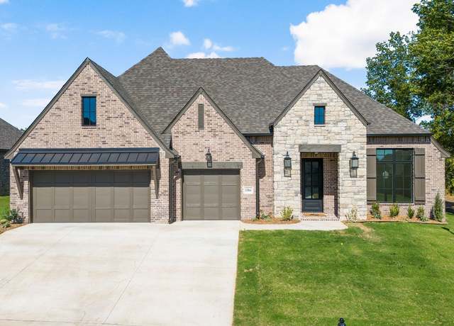 Property at 1504 Pinecrest Dr, Claremore, OK 74017, 4 beds, 3.5 baths