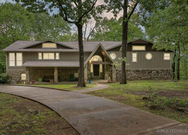 Property at 149 SE 4404 Loop, Locust Grove, OK 74352, 3 beds, 2.5 baths