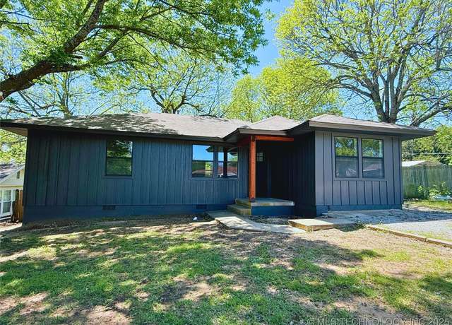 Property at 1609 W Ardmore, Sulphur, OK 73086, 3 beds, 2 baths