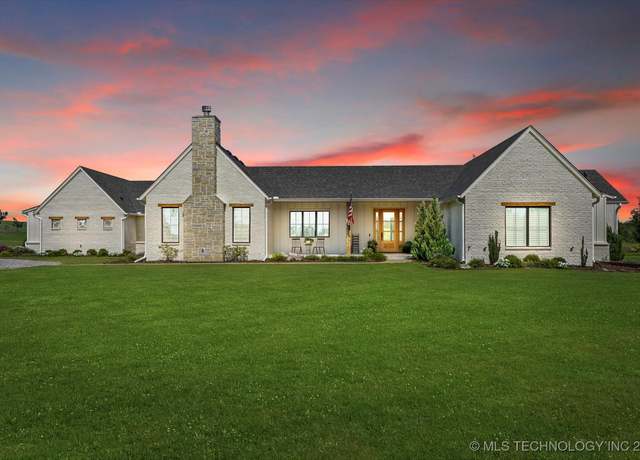 Property at 22045 S Rocky Ridge Pl, Claremore, OK 74019, 3 beds, 2.5 baths